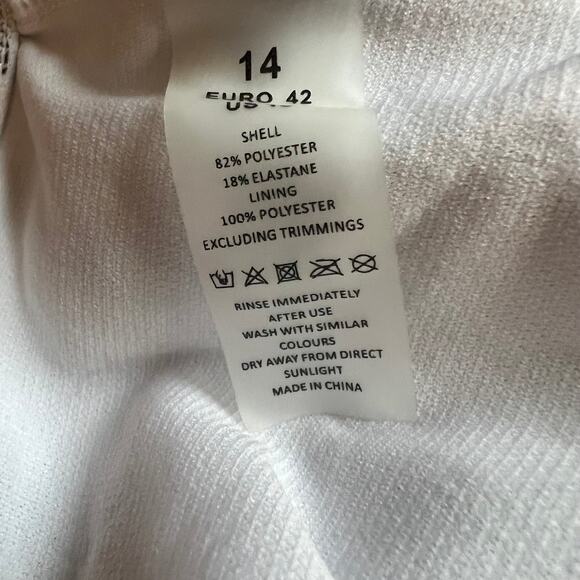 South Beach Black White Stripes Print Swim Top, US14/L - Picture 6 of 7